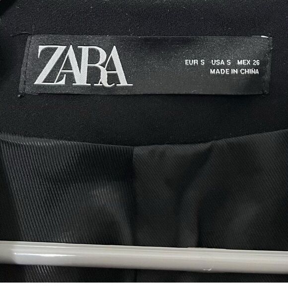 Welcome to my closet! - Picture 9 of 12